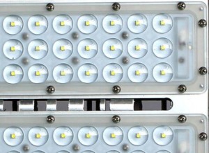 LED reflektor za benzinske postaje detalj2